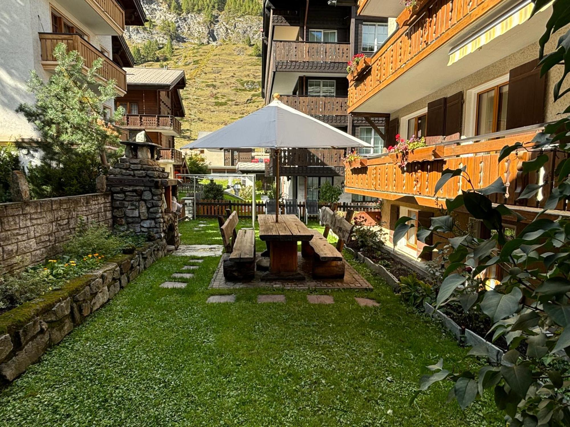 Chalet Medi Zermatt Bagian luar foto