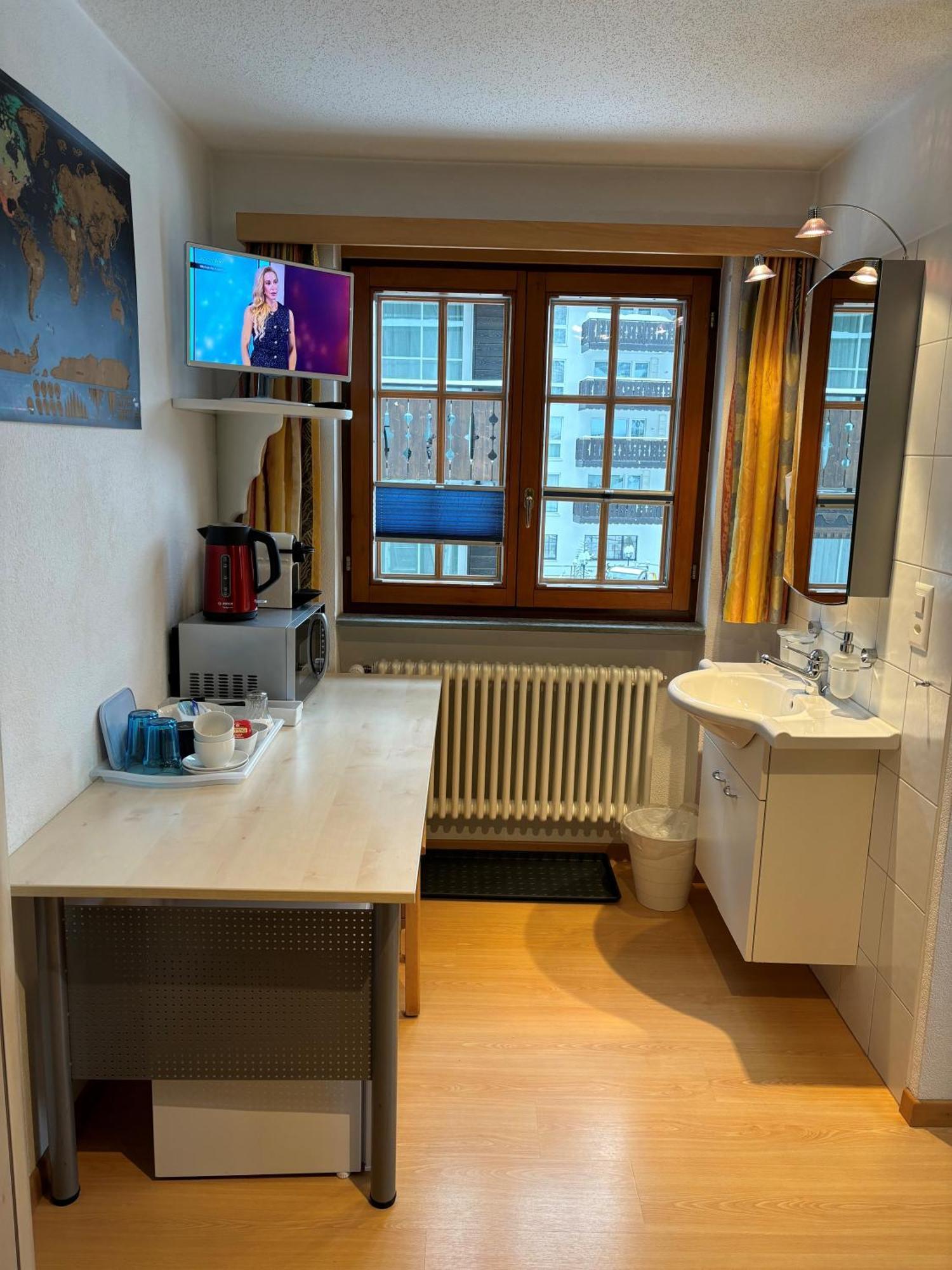 Chalet Medi Zermatt Bagian luar foto